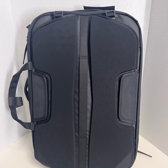 Black Ember Forge 40 Briefcase/Backpack - Picture 3 of 3